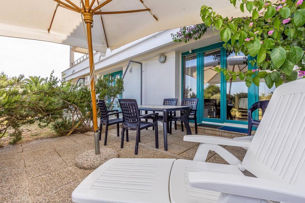 Apartments Villa Ana Medulin Exterior photo